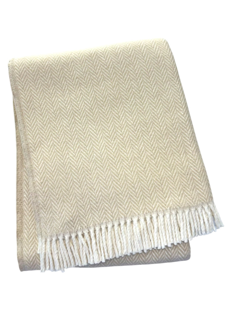 355 - Herringbone Plush Throw